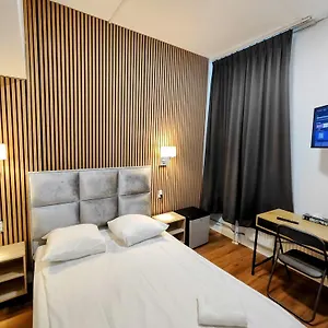 Holland Hotel