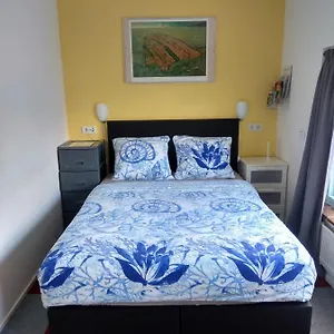 Bed & Breakfast Bed And Breakfast Amsterdam Holy Dove **